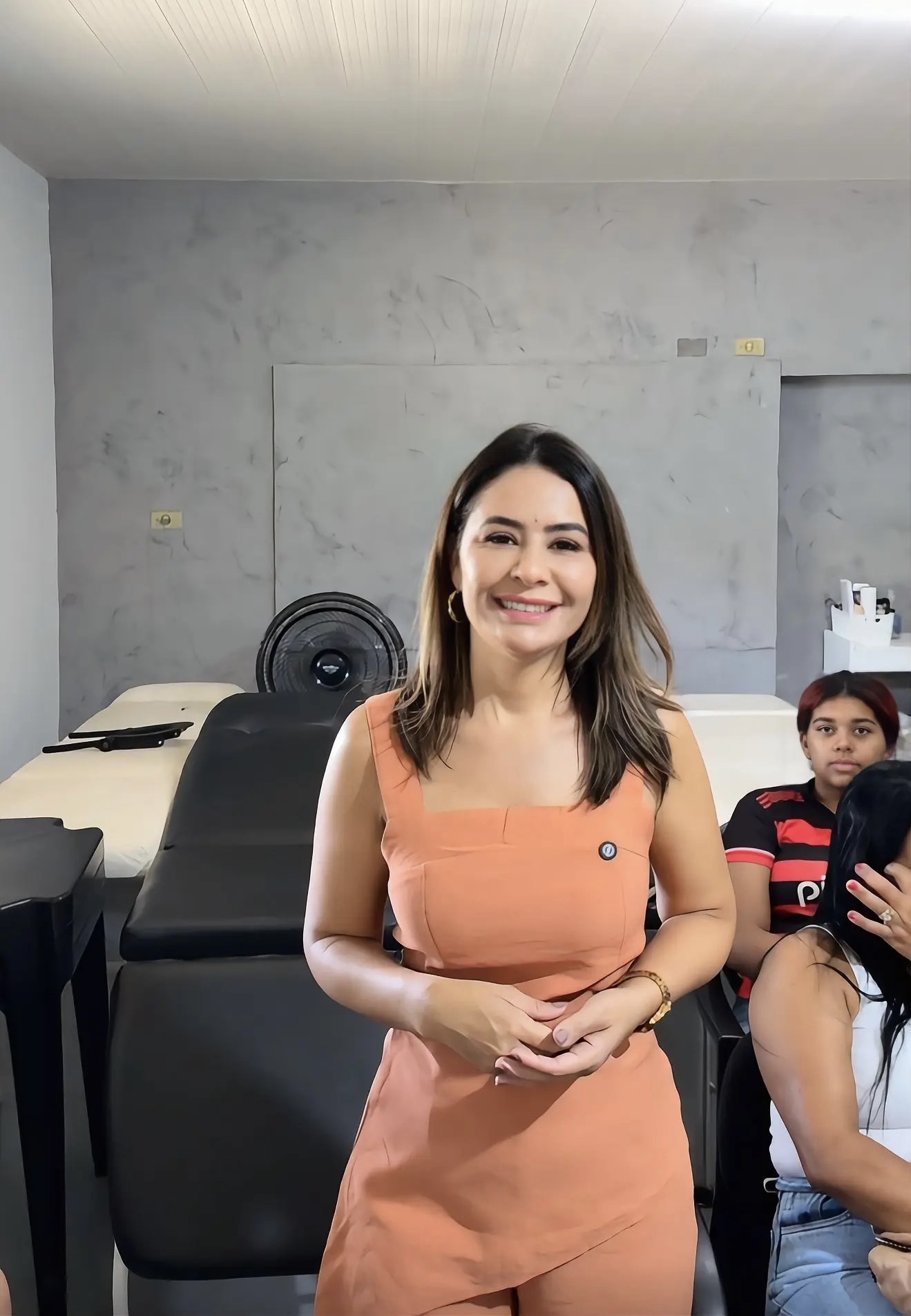  Curso de Extensão de Cílios | Simone Teles - Monte Carmelo 
